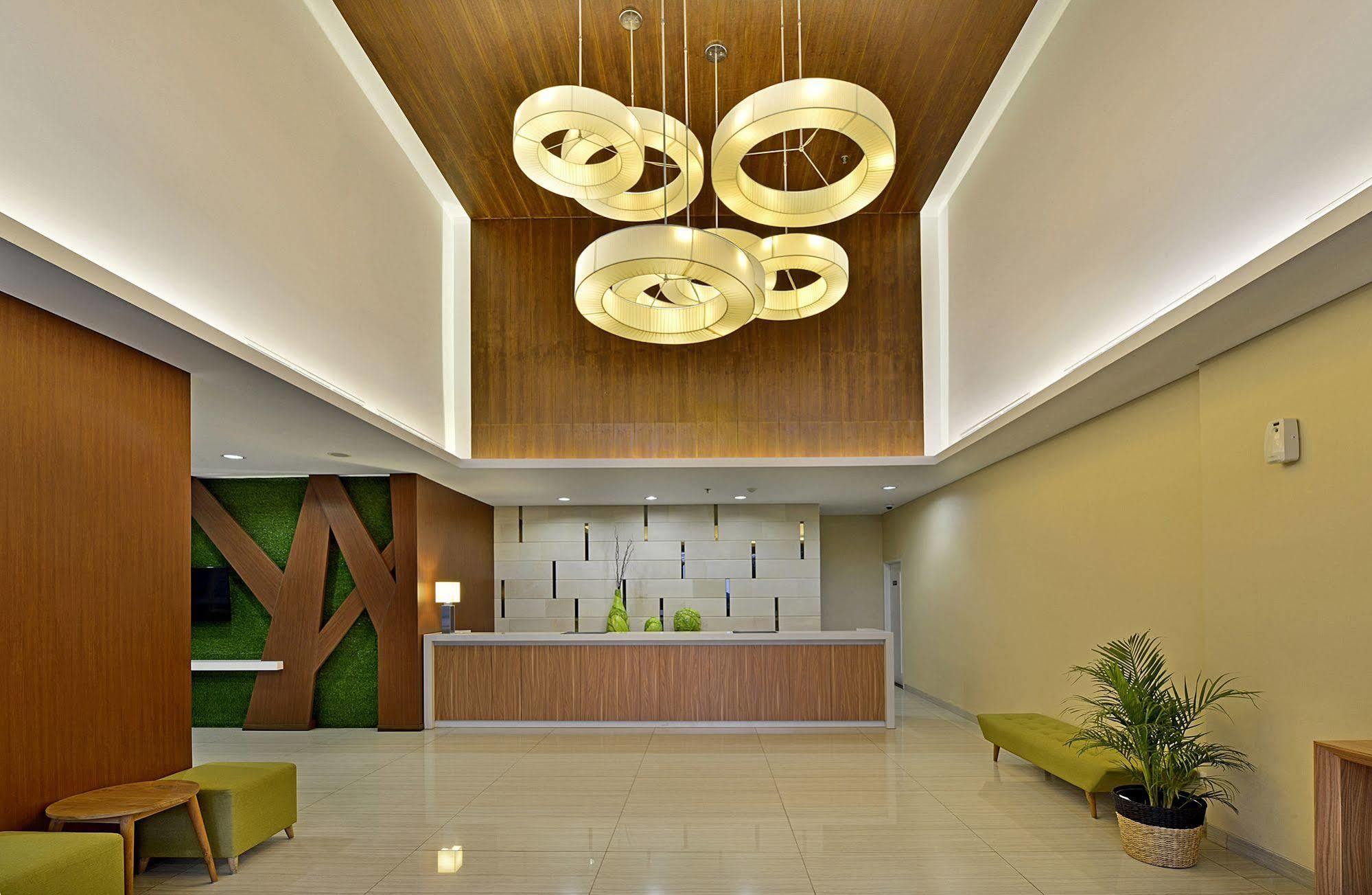 Whiz Prime Hotel Pajajaran Bogor Eksteriør billede