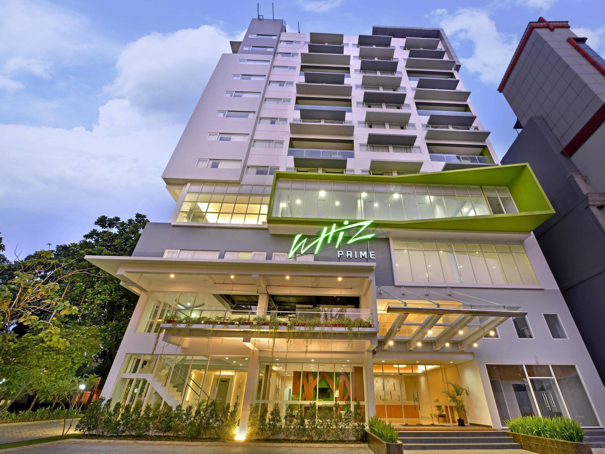 Whiz Prime Hotel Pajajaran Bogor Eksteriør billede