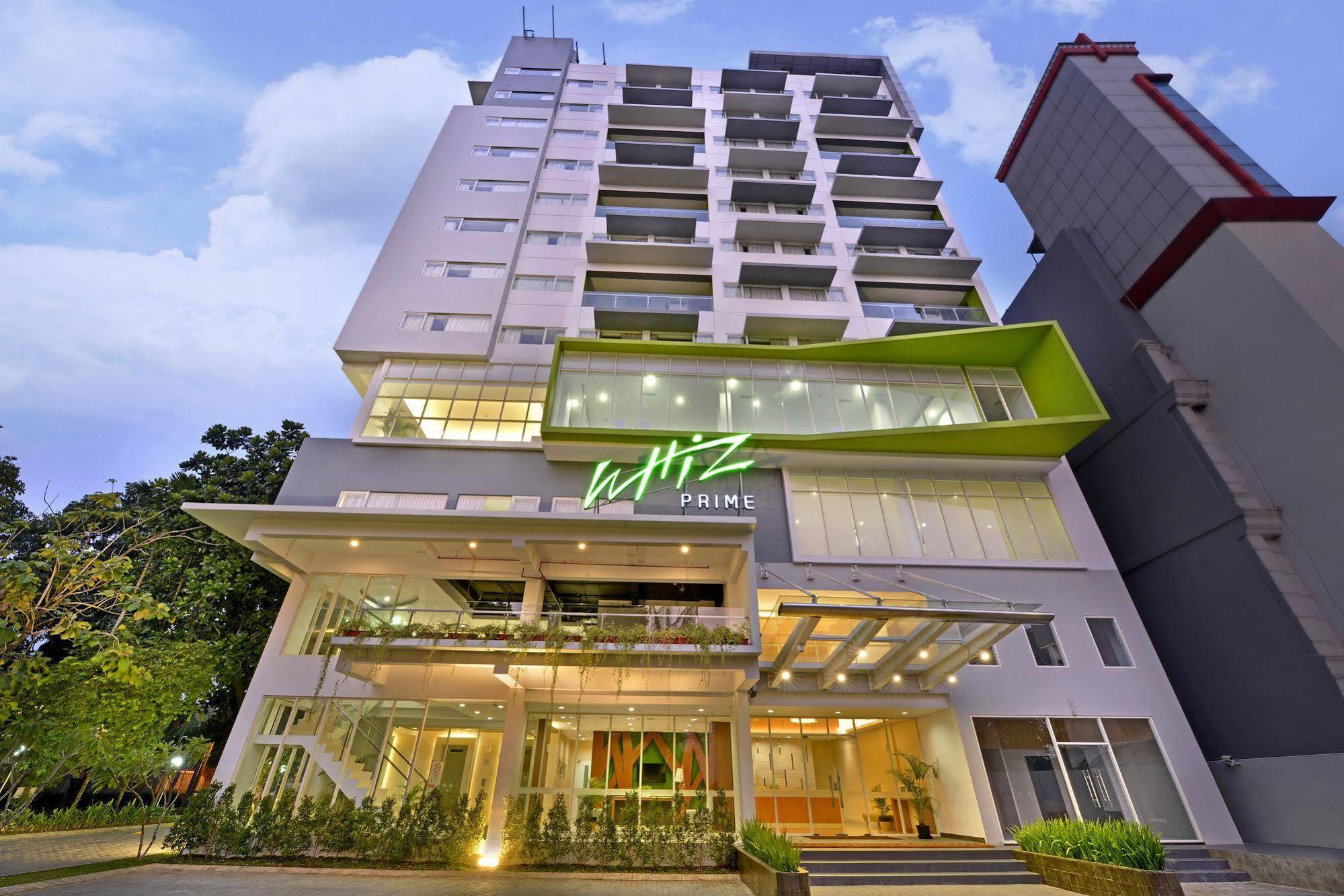 Whiz Prime Hotel Pajajaran Bogor Eksteriør billede